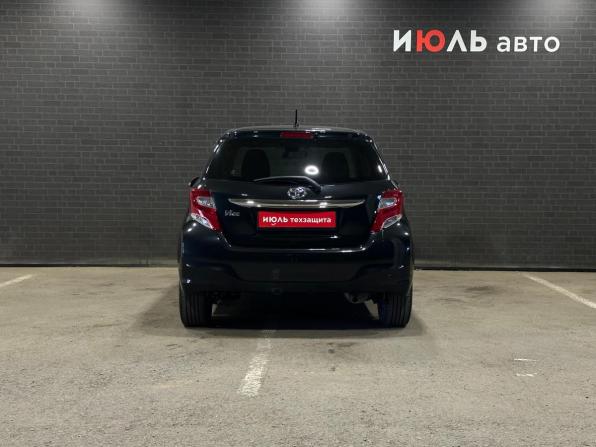 Toyota Vitz III (XP130) Рестайлинг с пробегом 2016 года, цена 920 000 рублей, 86322 км, хэтчбек, Автокод Объявления
