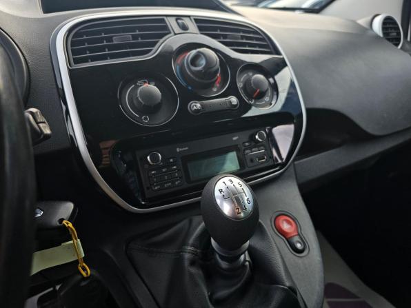 Renault Kangoo II Рестайлинг с пробегом 2020 года, цена 1 530 000 рублей, 122400 км, минивэн, Автокод Объявления