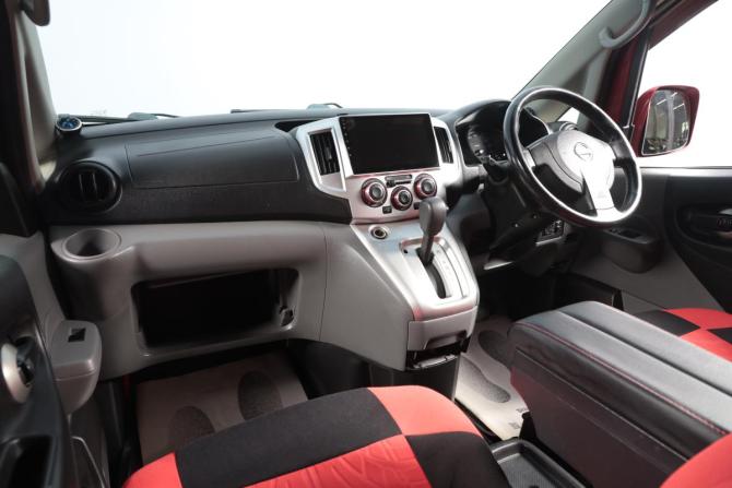 Nissan NV200 с пробегом 2012 года, цена 1 399 000 рублей, 160000 км, минивэн, Автокод Объявления