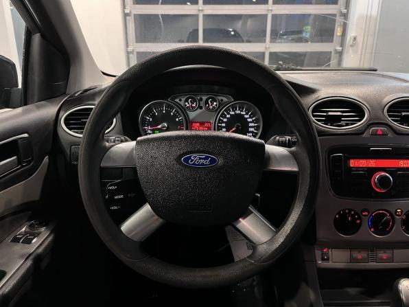 Ford Focus II Рестайлинг с пробегом 2011 года, цена 534 000 рублей, 200801 км, седан, Автокод Объявления