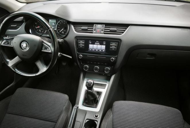 Skoda Octavia III (A7) с пробегом 2014 года, цена 1 645 000 рублей, 95000 км, лифтбек, Автокод Объявления