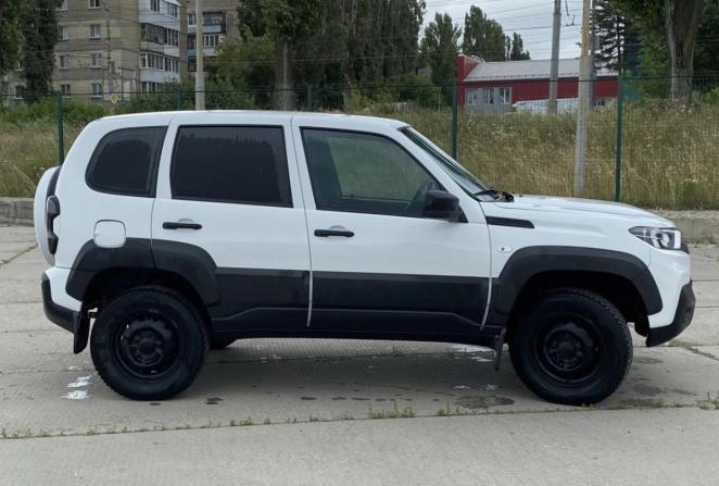 Lada (ВАЗ) Niva Travel I с пробегом 2024 года, цена 900 000 рублей, 19849 км, внедорожник, Автокод Объявления