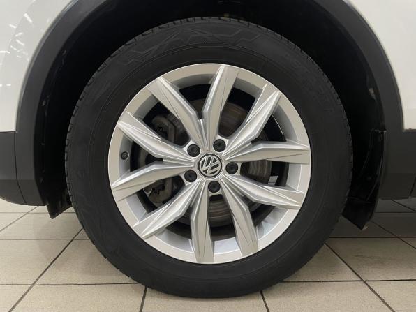 Volkswagen Tiguan II с пробегом 2018 года, цена 2 149 000 рублей, 221876 км, внедорожник, Автокод Объявления