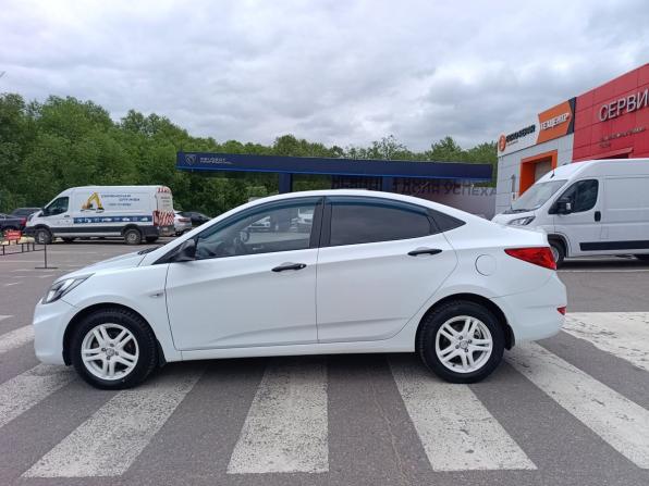 Hyundai Solaris I с пробегом 2014 года, цена 650 000 рублей, 177000 км, седан, Автокод Объявления