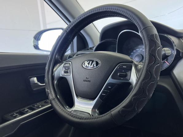 Kia Rio III Рестайлинг с пробегом 2015 года, цена 790 000 рублей, 172522 км, седан, Автокод Объявления