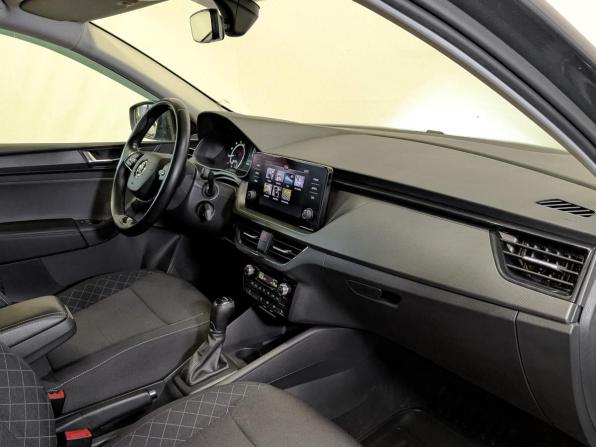 Skoda Rapid II с пробегом 2021 года, цена 1 745 000 рублей, 73946 км, лифтбек, Автокод Объявления