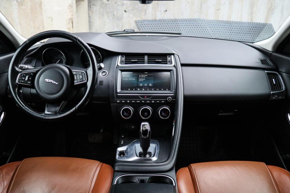 Jaguar E-Pace I Москва  - изображение 9
