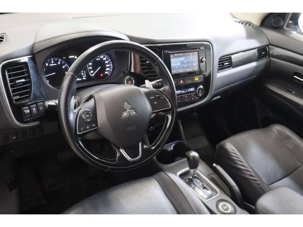 Mitsubishi Outlander III Рестайлинг 2 с пробегом 2015 года, цена 2 299 000 рублей, 97773 км, внедорожник, Автокод Объявления