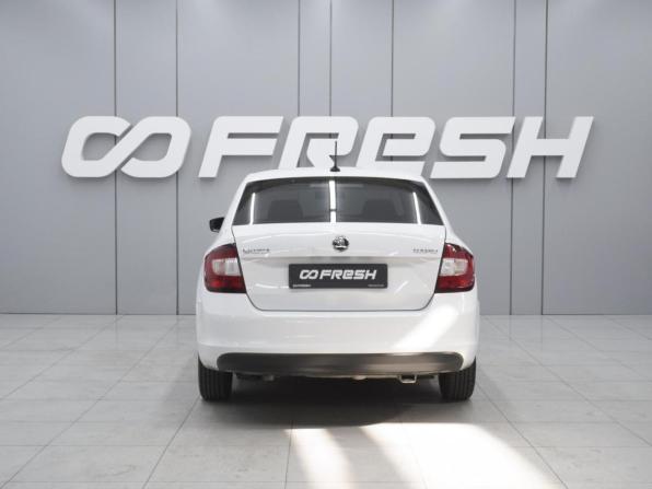Skoda Rapid I Рестайлинг с пробегом 2018 года, цена 1 199 000 рублей, 258367 км, лифтбек, Автокод Объявления