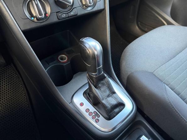 Volkswagen Polo V с пробегом 2012 года, цена 585 000 рублей, 190000 км, хэтчбек, Автокод Объявления