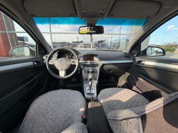 Opel Astra H Рестайлинг с пробегом 2011 года, цена 670 000 рублей, 278743 км, седан, Автокод Объявления