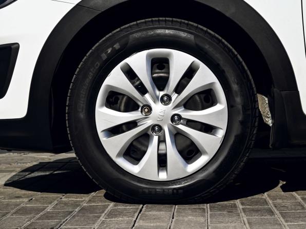 Kia Rio IV с пробегом 2018 года, цена 1 375 000 рублей, 92871 км, хэтчбек, Автокод Объявления