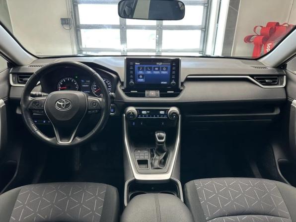 Toyota RAV4 V (XA50) с пробегом 2020 года, цена 2 500 000 рублей, 199700 км, внедорожник, Автокод Объявления
