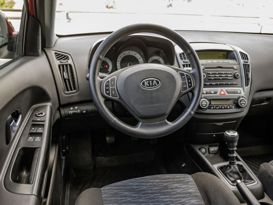 Kia Ceed I Волгоград  - изображение 14
