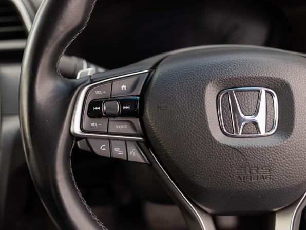 Honda Insight III с пробегом 2019 года, цена 2 205 000 рублей, 99661 км, седан, Автокод Объявления