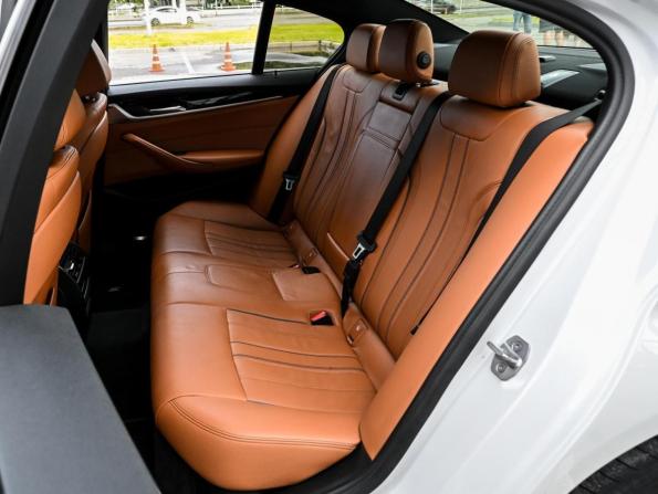 BMW 5 серии VII (G30/G31/G38) с пробегом 2017 года, цена 2 599 000 рублей, 118008 км, седан, Автокод Объявления
