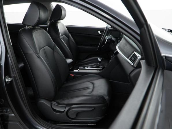 Kia Optima IV Рестайлинг с пробегом 2018 года, цена 1 798 055 рублей, 141383 км, седан, Автокод Объявления