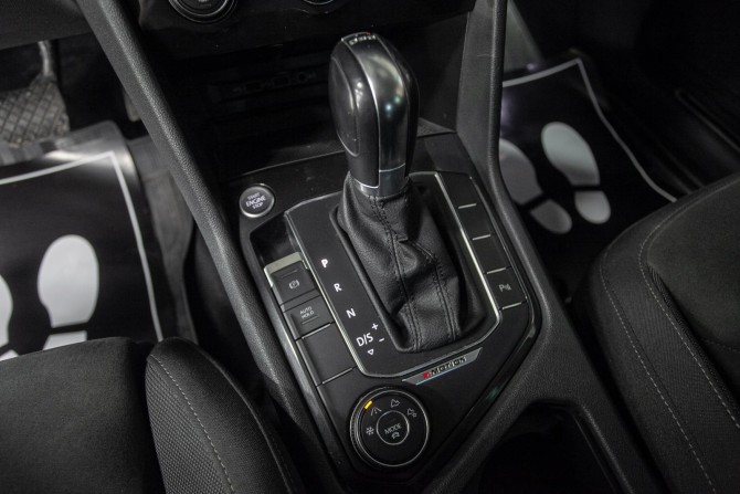 Volkswagen Tiguan II с пробегом 2018 года, цена 2 248 000 рублей, 121100 км, внедорожник, Автокод Объявления