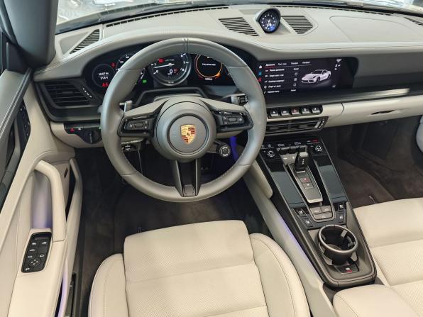 Porsche 911 VIII (992) с пробегом 2023 года, цена 22 890 000 рублей, 18945 км, кабриолет, Автокод Объявления