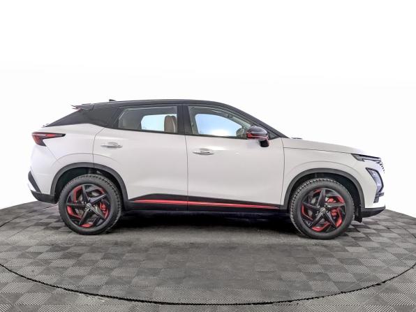 Omoda C5 I с пробегом 2023 года, цена 1 900 000 рублей, 33846 км, внедорожник, Автокод Объявления