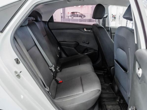 Hyundai Solaris II с пробегом 2018 года, цена 1 254 000 рублей, 89958 км, седан, Автокод Объявления