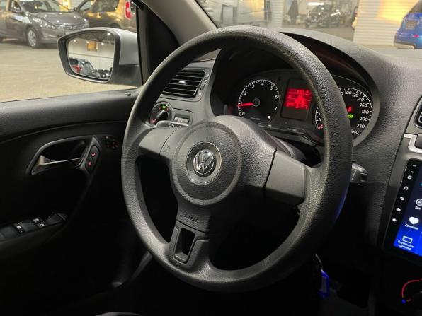 Volkswagen Polo V с пробегом 2012 года, цена 888 000 рублей, 90070 км, седан, Автокод Объявления