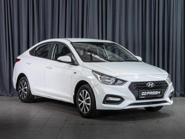 Hyundai Solaris II с пробегом 2017 года, цена 1 165 000 рублей, 105205 км, седан, Автокод Объявления
