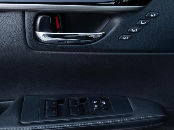 Lexus ES VI с пробегом 2014 года, цена 1 849 000 рублей, 220322 км, седан, Автокод Объявления