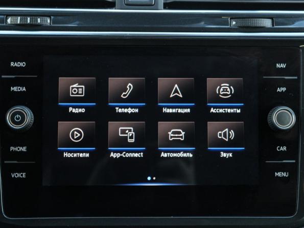 Volkswagen Tiguan II Рестайлинг с пробегом 2021 года, цена 2 599 000 рублей, 53500 км, внедорожник, Автокод Объявления