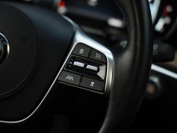Kia Mohave I Рестайлинг 2 с пробегом 2021 года, цена 5 199 000 рублей, 43499 км, внедорожник, Автокод Объявления