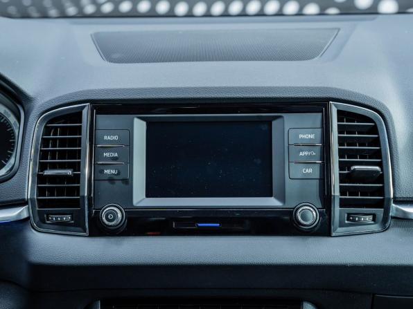 Skoda Karoq I с пробегом 2020 года, цена 2 088 000 рублей, 109881 км, внедорожник, Автокод Объявления