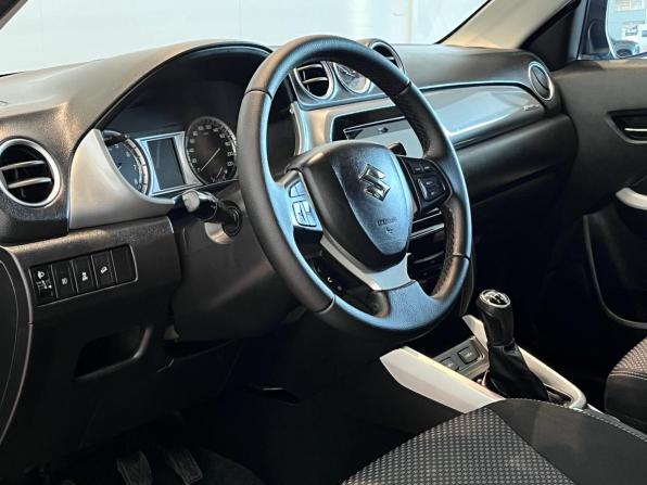 Suzuki Vitara II с пробегом 2016 года, цена 1 260 000 рублей, 177930 км, внедорожник, Автокод Объявления