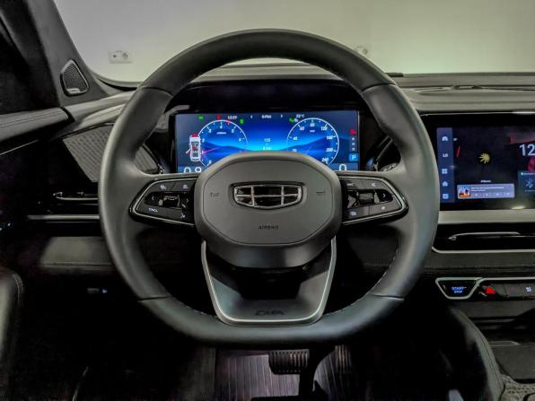 Geely Monjaro I с пробегом 2024 года, цена 3 845 000 рублей, 8195 км, внедорожник, Автокод Объявления