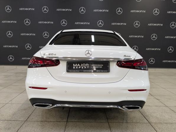 Mercedes-Benz E-Класс V (W213 S213 C238) Рестайлинг с пробегом 2022 года, цена 5 890 000 рублей, 27845 км, седан, Автокод Объявления
