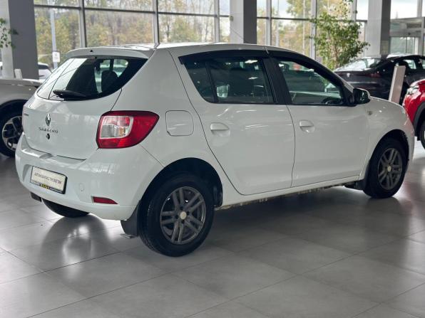 Renault Sandero II с пробегом 2016 года, цена 645 000 рублей, 99000 км, хэтчбек, Автокод Объявления