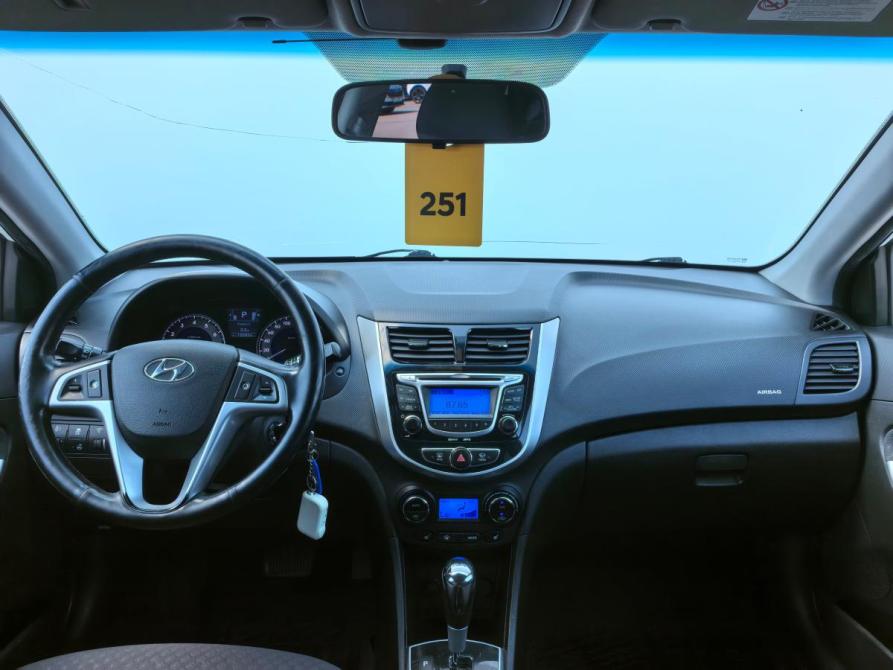 Hyundai Solaris I Санкт-Петербург  - изображение 10