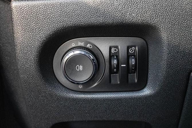 Opel Corsa D Рестайлинг II с пробегом 2013 года, цена 579 000 рублей, 176033 км, хэтчбек, Автокод Объявления