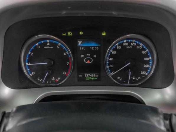 Toyota RAV4 IV (XA40) Рестайлинг с пробегом 2017 года, цена 2 999 000 рублей, 137463 км, внедорожник, Автокод Объявления