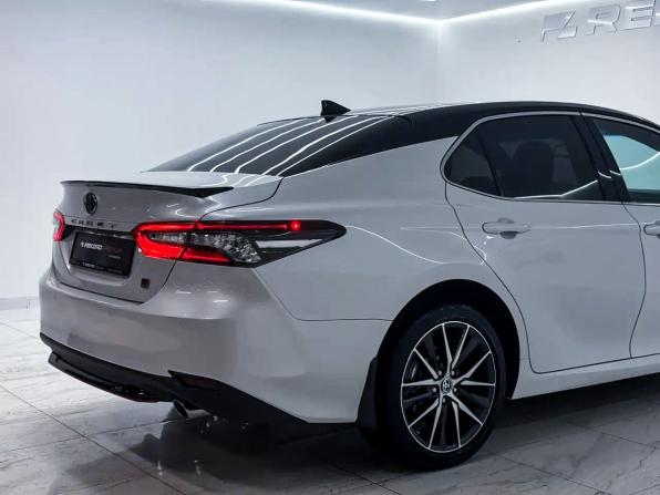 Toyota Camry VIII (XV70) Рестайлинг с пробегом 2021 года, цена 2 699 000 рублей, 150000 км, седан, Автокод Объявления