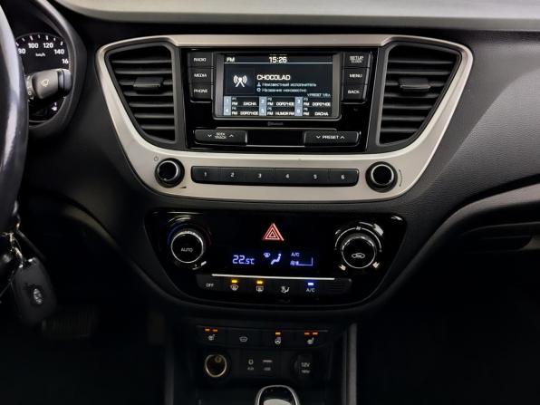 Hyundai Solaris II с пробегом 2017 года, цена 1 200 000 рублей, 163268 км, седан, Автокод Объявления
