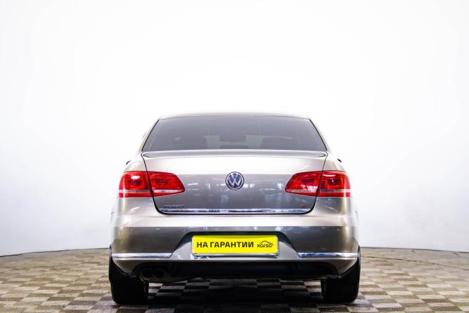 Volkswagen Passat B7 с пробегом 2011 года, цена 959 000 рублей, 202000 км, седан, Автокод Объявления