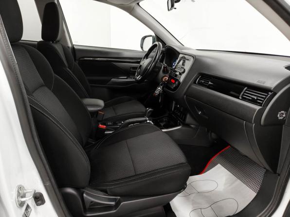 Mitsubishi Outlander III Рестайлинг 3 с пробегом 2018 года, цена 1 435 400 рублей, 239133 км, внедорожник, Автокод Объявления