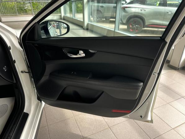 Kia Cerato IV с пробегом 2020 года, цена 2 050 000 рублей, 98016 км, седан, Автокод Объявления