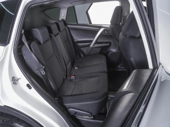 Toyota RAV4 IV (XA40) Рестайлинг с пробегом 2016 года, цена 2 299 000 рублей, 243515 км, внедорожник, Автокод Объявления