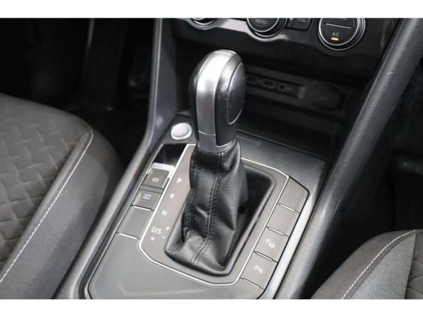 Volkswagen Tiguan II с пробегом 2018 года, цена 2 052 000 рублей, 186961 км, внедорожник, Автокод Объявления
