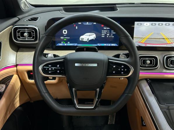 Jaecoo J8 с пробегом 2024 года, цена 3 430 000 рублей, 3960 км, внедорожник, Автокод Объявления