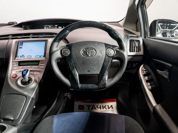 Toyota Prius III Рестайлинг (XW30) с пробегом 2012 года, цена 1 130 000 рублей, 266039 км, лифтбек, Автокод Объявления