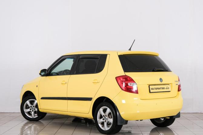 Skoda Fabia II Рестайлинг с пробегом 2012 года, цена 899 000 рублей, 153533 км, хэтчбек, Автокод Объявления