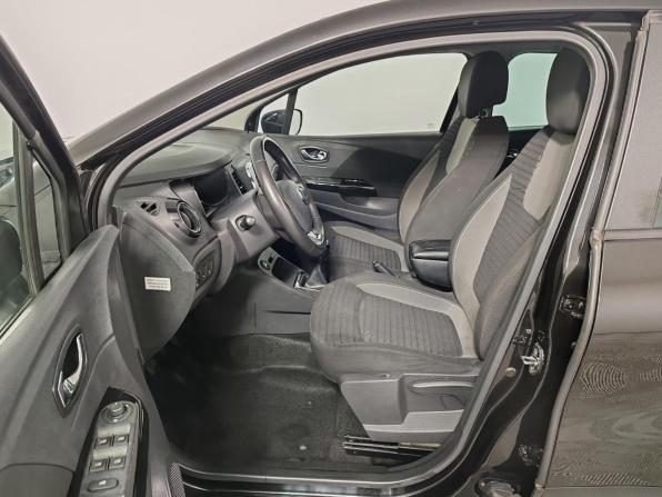 Renault Kaptur I с пробегом 2017 года, цена 1 229 000 рублей, 232929 км, внедорожник, Автокод Объявления