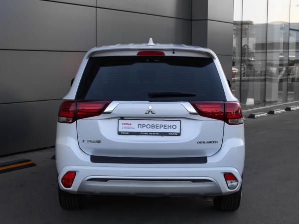 Mitsubishi Outlander III Рестайлинг 3 с пробегом 2022 года, цена 2 298 000 рублей, 47112 км, внедорожник, Автокод Объявления